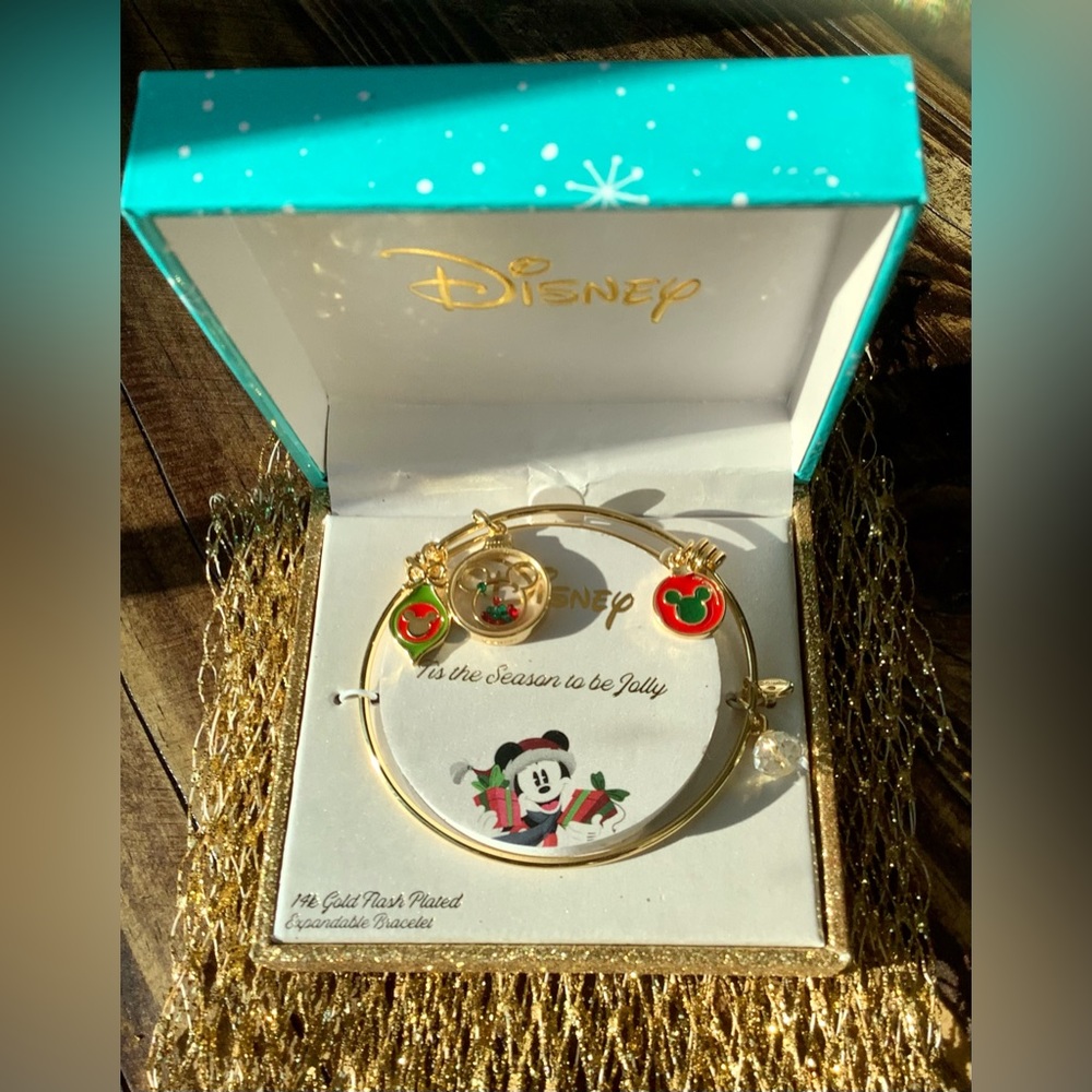 ❤️💚DISNEY CHRISTMAS MICKEY MOUSE💚❤️New! Charm Bracelet, 14k gold, crystals 😍